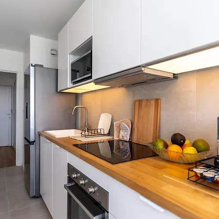 1 Bedroom With A Superb Balcony Lejlighed